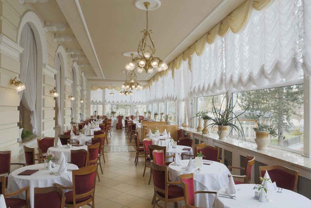 Bristol Kralovska Vila Karlovy Vary Exterior foto