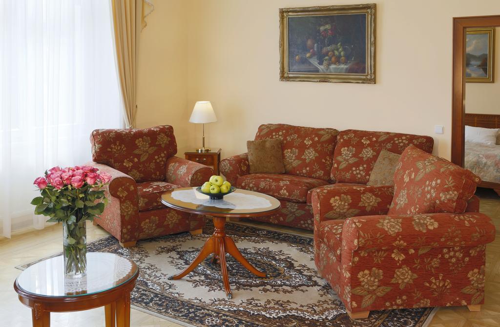 Bristol Kralovska Vila Karlovy Vary Habitación foto